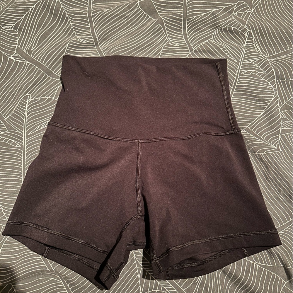 Black lululemon align shorts